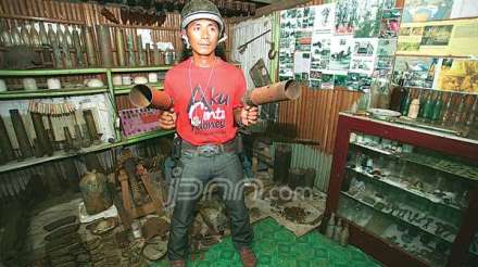 Muhlis Eso Penjaga Sejarah Morotai